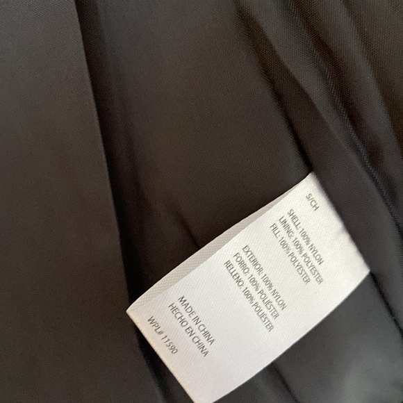 Netflix Vest Size Small NWT - Picture 9 of 10